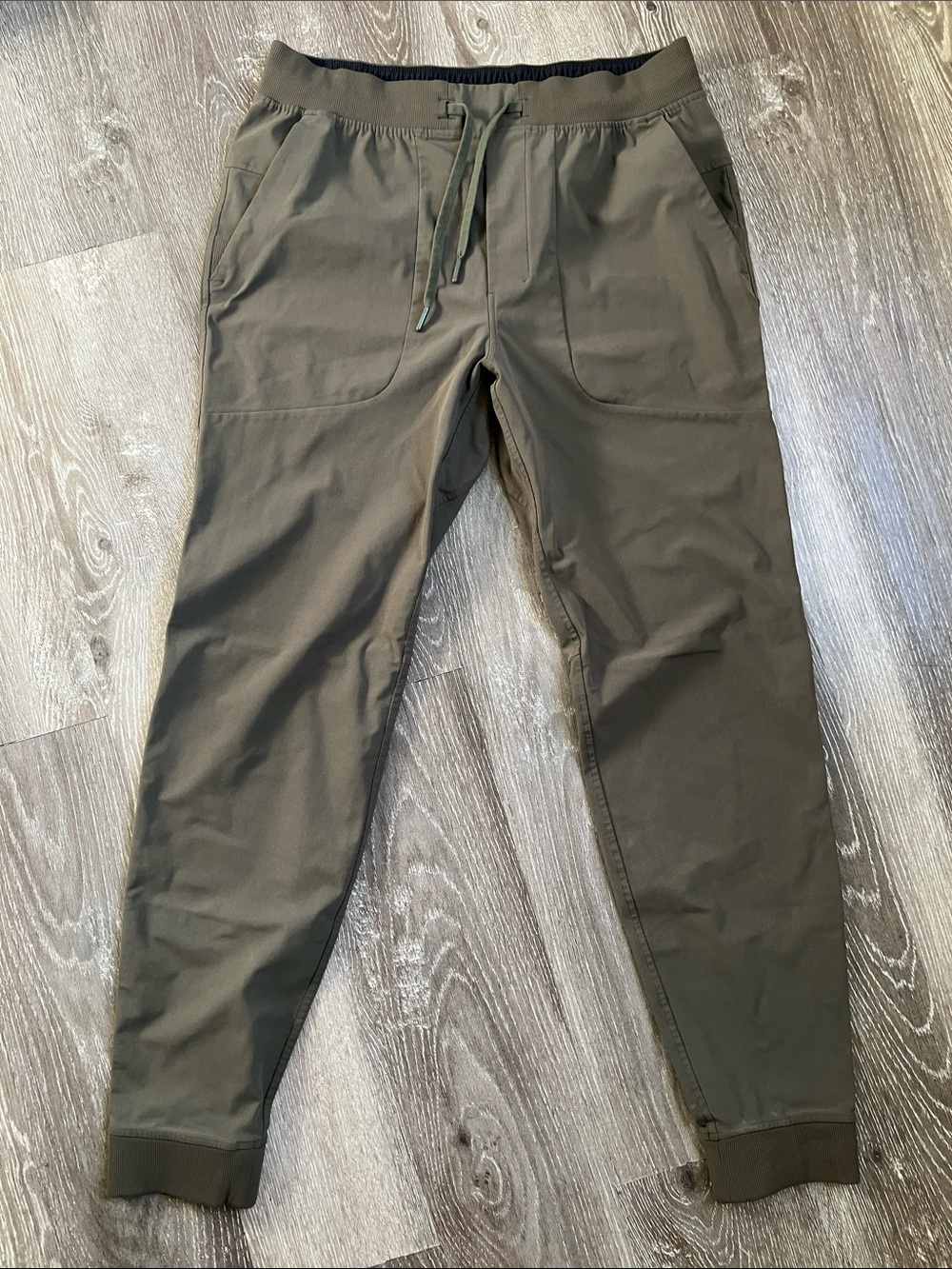 Lululemon Athletica ABC Skinny-Fit Jogger